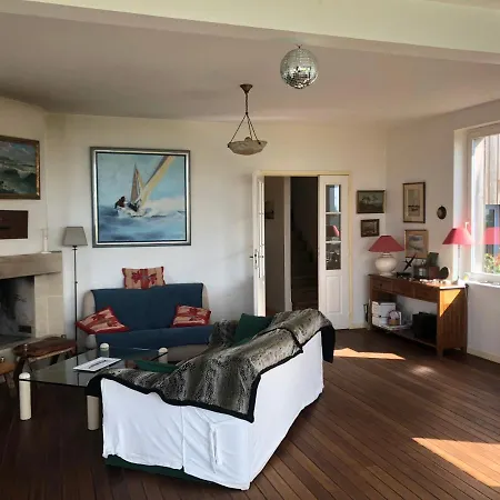 度假居 Maison D'Architecte Face A La Mer *